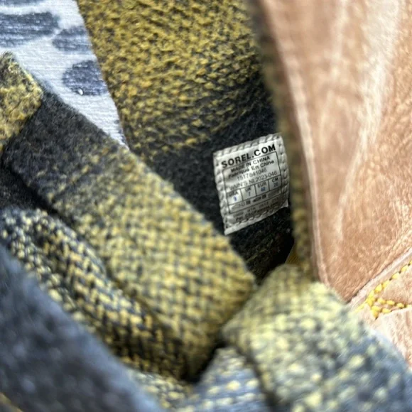 Sorel Yaquina Woven Moccasins - Picture 7 of 7